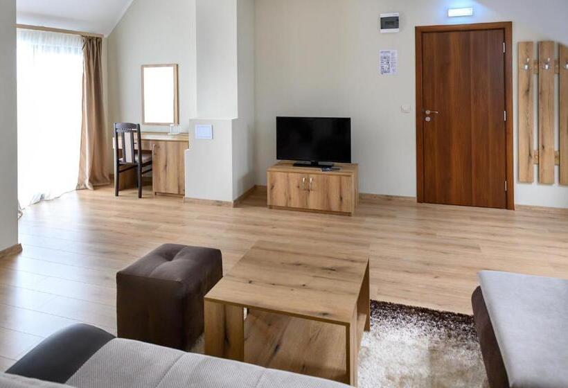 Hotell семеен хотел при вергил