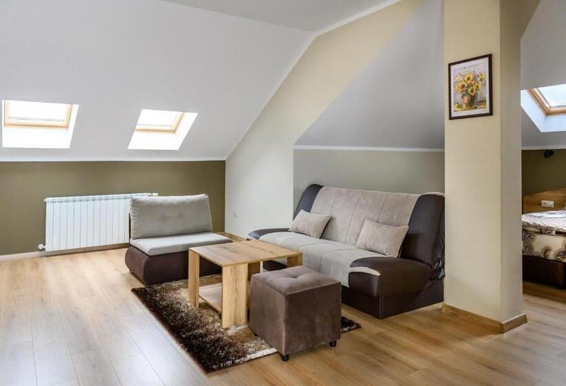 Hotell семеен хотел при вергил