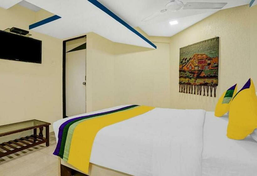 Hotel Amber Corp Inn, Near Nesco Exhibition Center