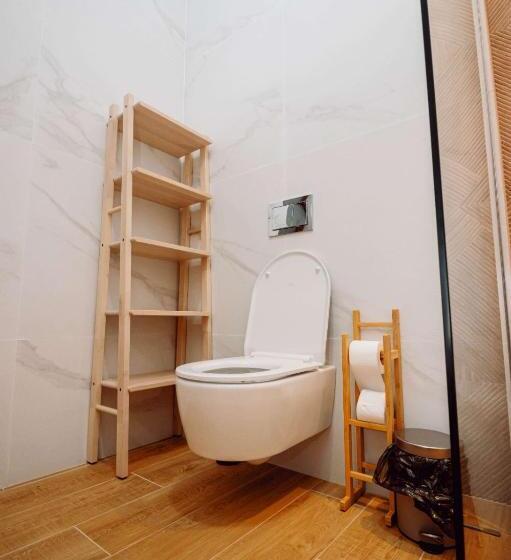 Bed and Breakfast Conacul Olarilor