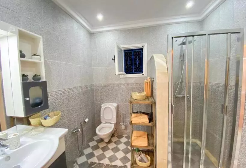 Aamiaismajoitus (B&B) Villa Calma   Vue Mer