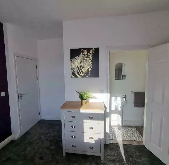 هتل 264 The Hungerford