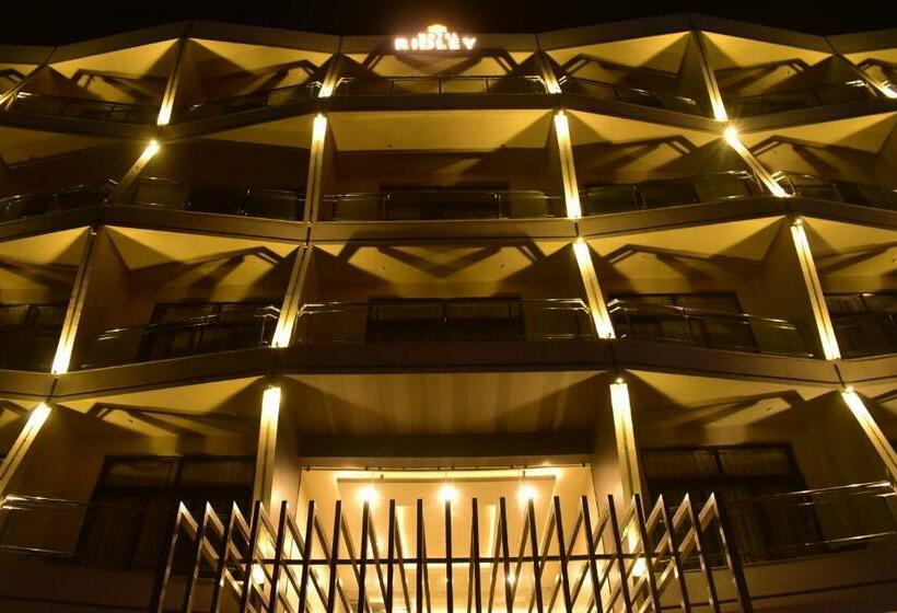 בית מלון כפרי Ridley International