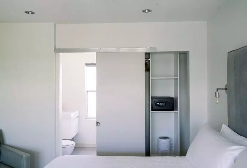 Hotelli Scp Seven4one