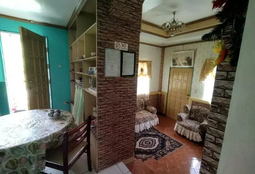 پانسیون Gelos Place Myra Oliver Real Estate Leasing