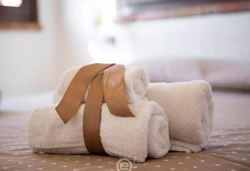 Majatalo Villa Monica   Suites