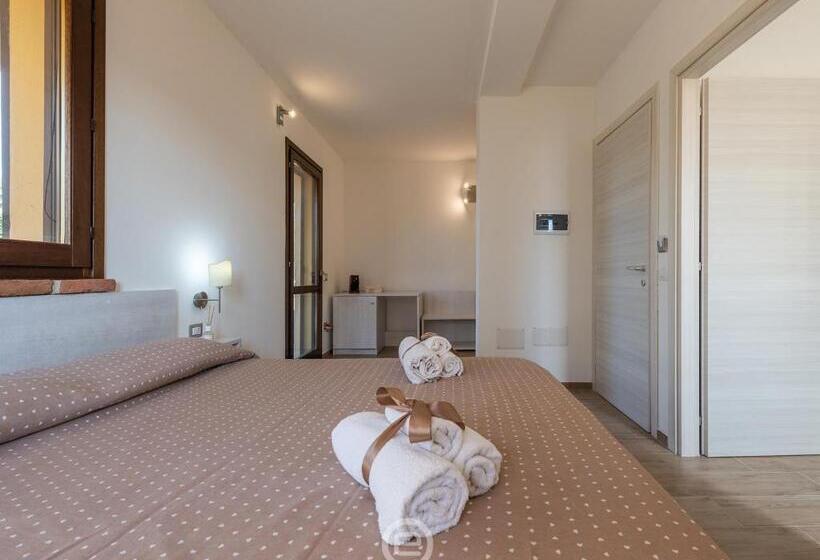 膳宿费 Villa Monica   Suites