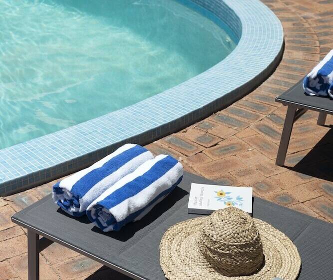 Blue Heron Boutique Motel