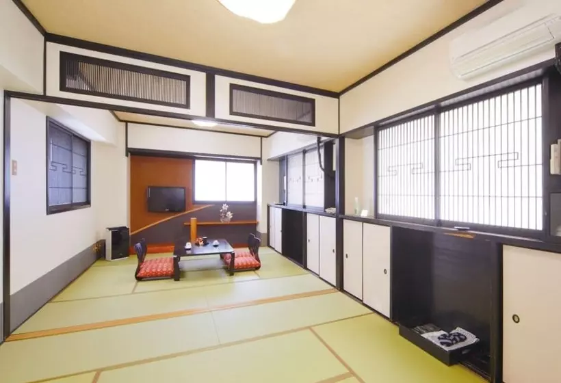 Hotelli Chatelet Inn Kyoto