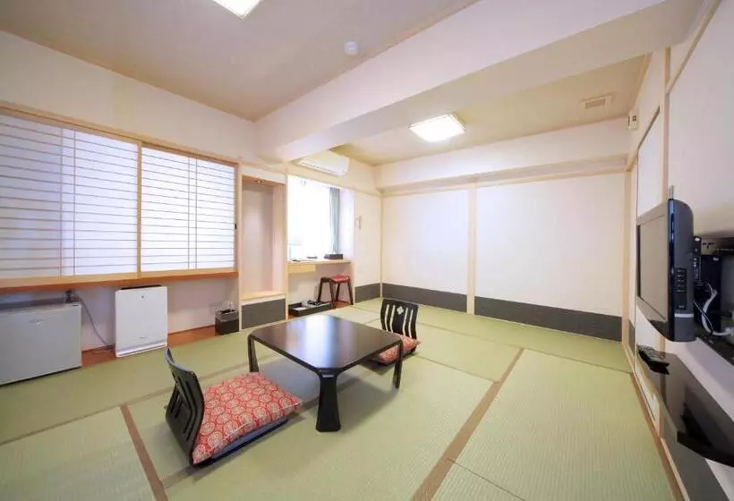 Hotelli Chatelet Inn Kyoto