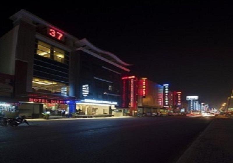 هتل Delhi 37