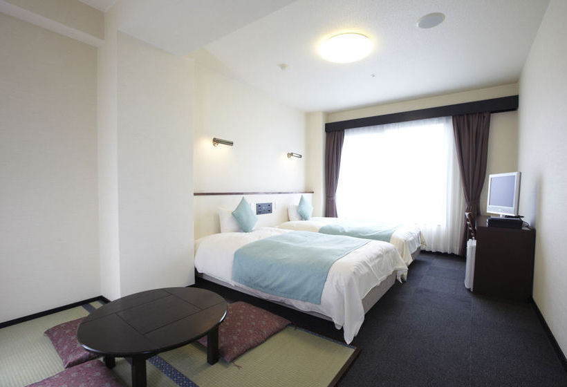 בית מלון כפרי Dormy Inn Express Hakodate Goryokaku