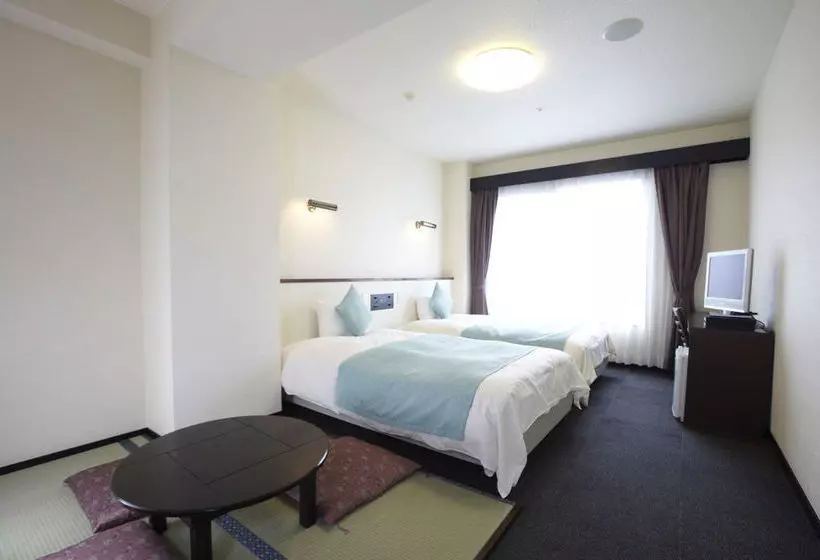 בית מלון כפרי Dormy Inn Express Hakodate Goryokaku