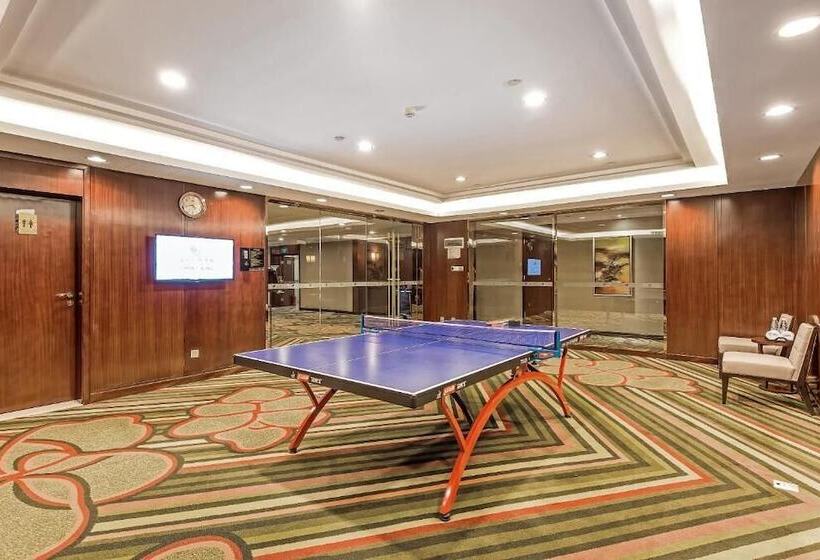 Golden Eagle Summit Hotel Kunming