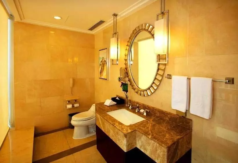 Golden Eagle Summit Hotel Kunming