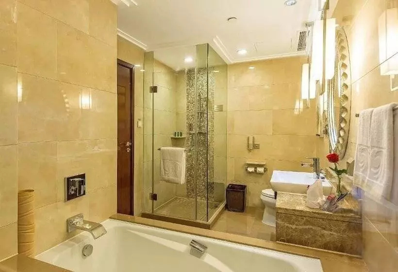 Golden Eagle Summit Hotel Kunming