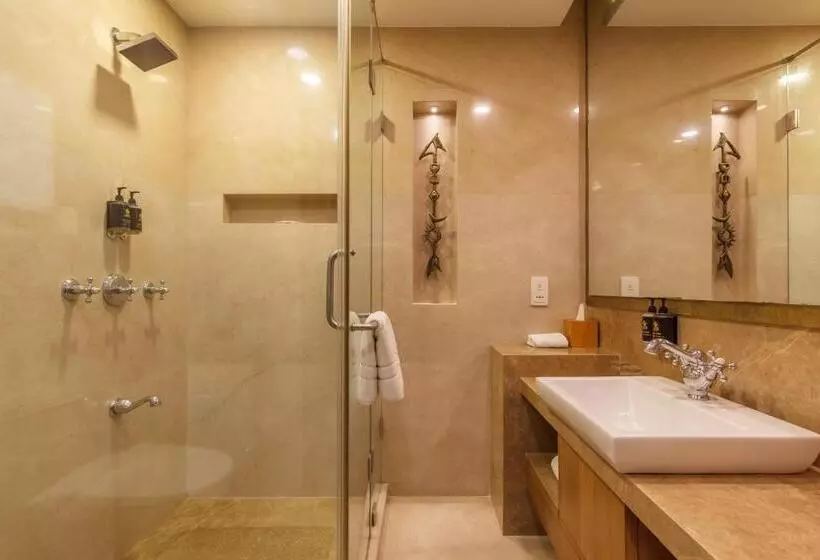 Le Sutra Hotel, Khar, Mumbai