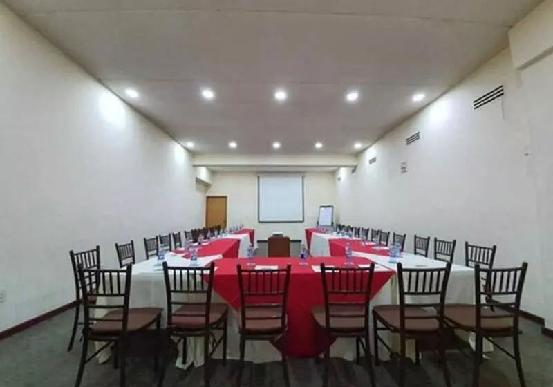 فندق Villa Florida Puebla