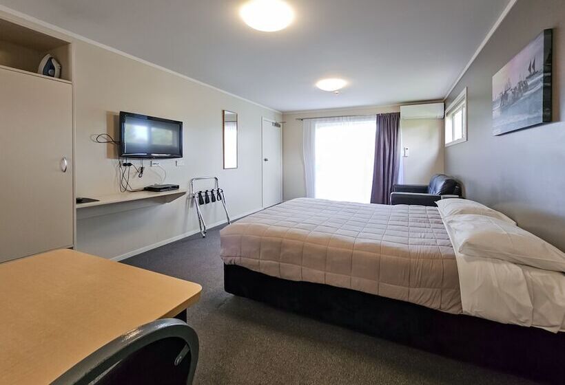 Motel Captain Cook Motor Lodge