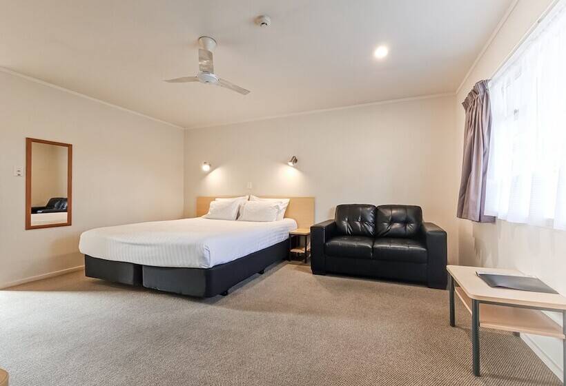 Motel Captain Cook Motor Lodge