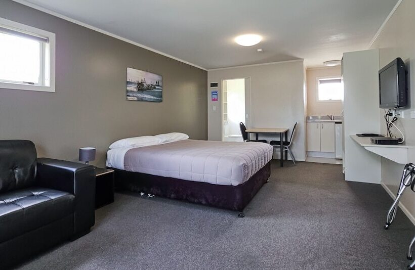 Motel Captain Cook Motor Lodge