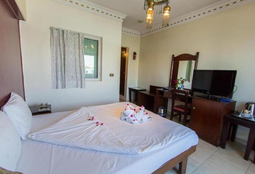Philae Hotel Aswan