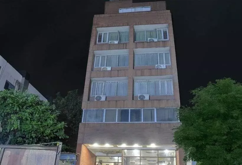 Treebo Trend Hotel Dua Continental