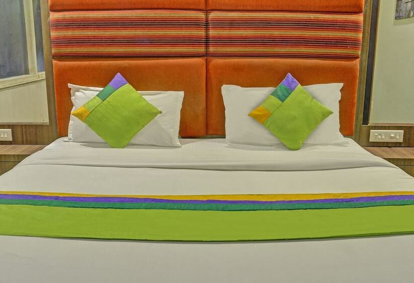 Treebo Trend Hotel Dua Continental