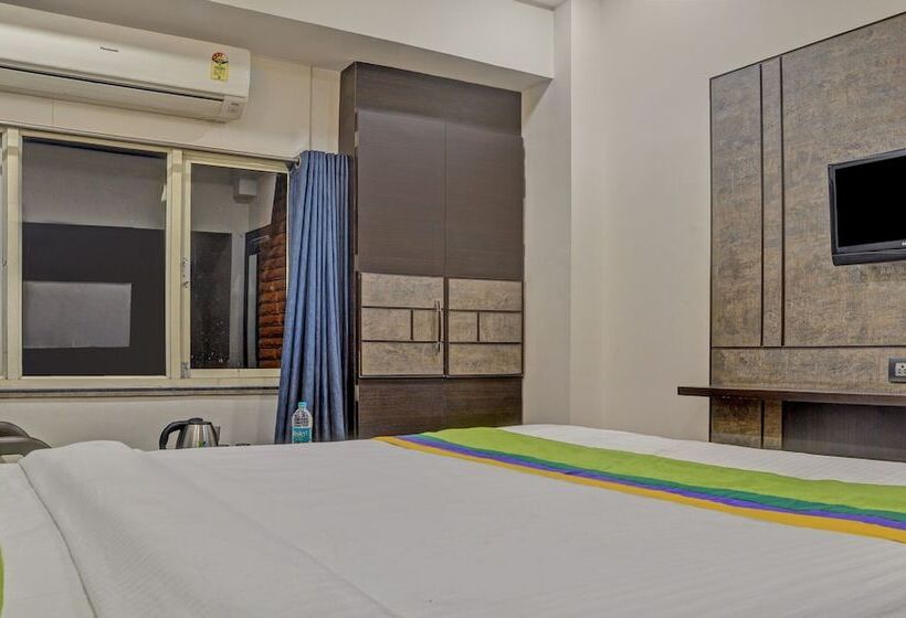 Treebo Trend Hotel Dua Continental