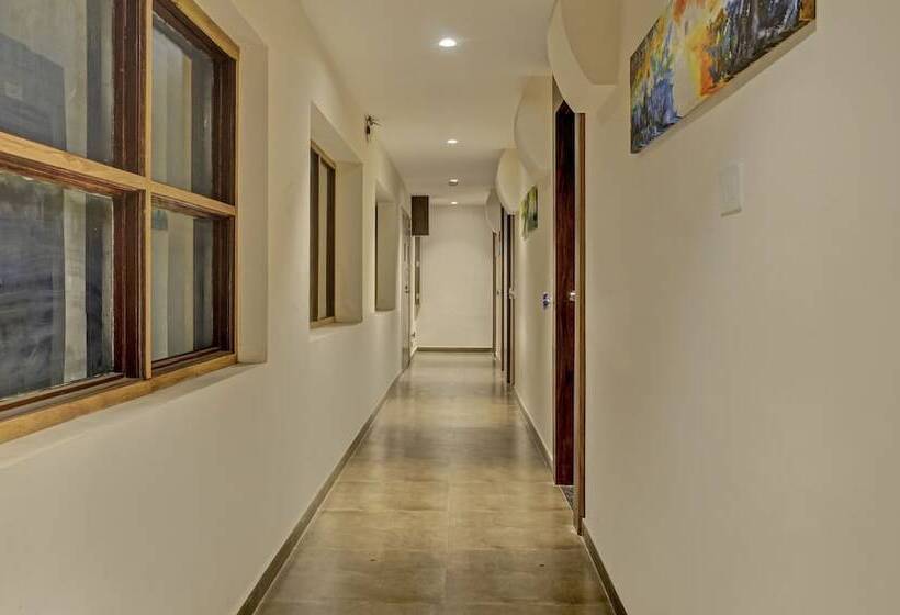 Treebo Trend Hotel Dua Continental