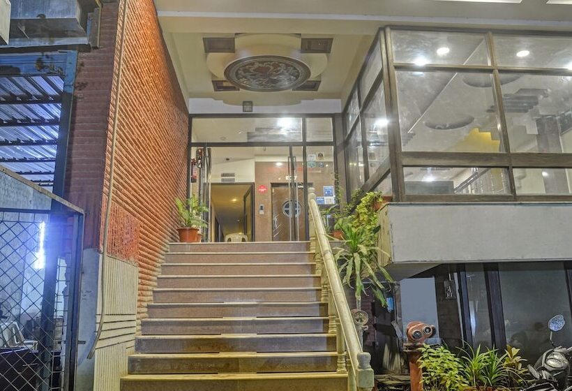 Treebo Trend Hotel Dua Continental