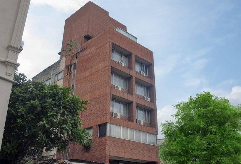 Treebo Trend Hotel Dua Continental