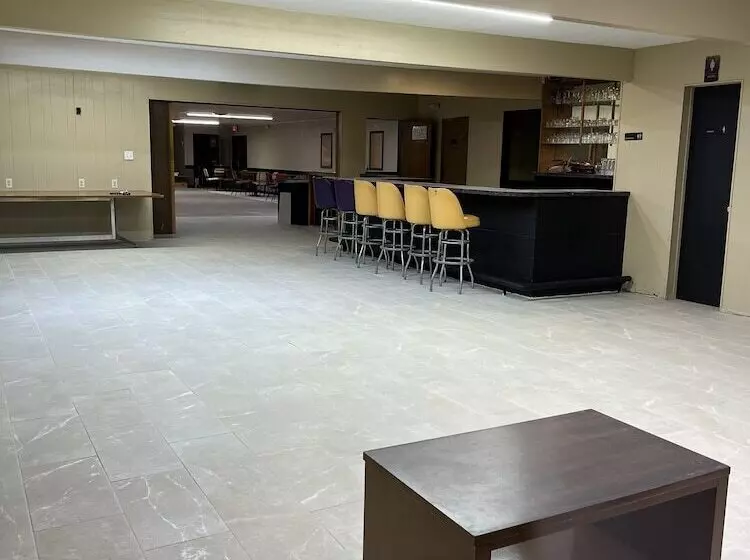 Hotelli Driftwood Inn And Lodge By The Lake