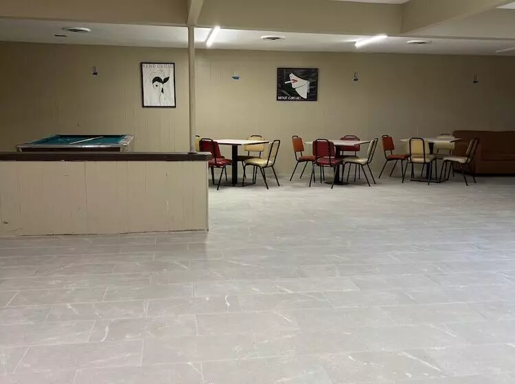 Hotelli Driftwood Inn And Lodge By The Lake