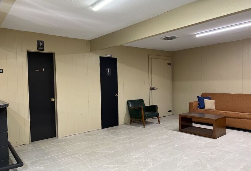 酒店 Driftwood Inn And Lodge By The Lake