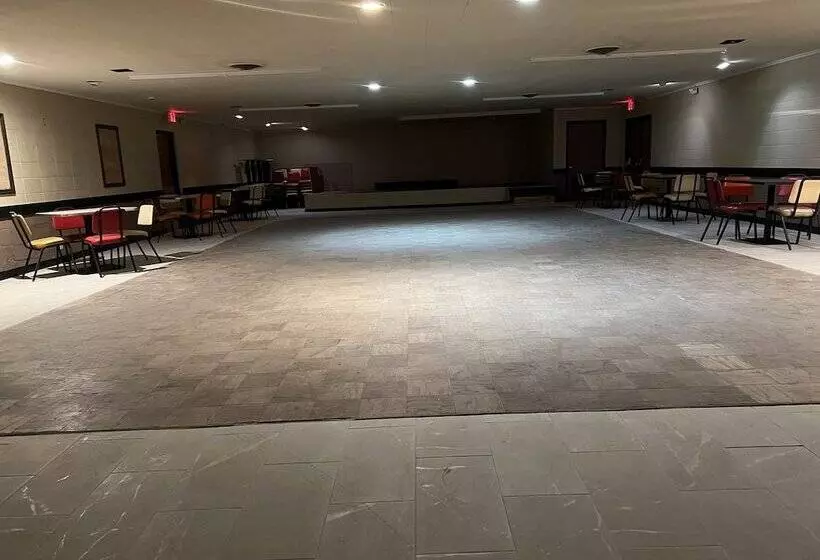 Hotelli Driftwood Inn And Lodge By The Lake