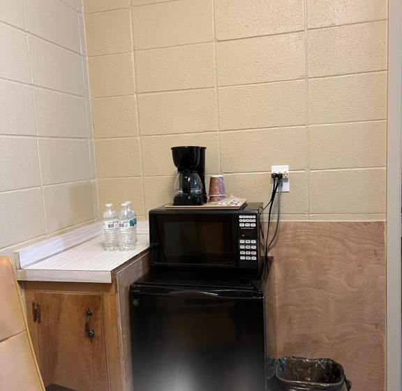 酒店 Driftwood Inn And Lodge By The Lake