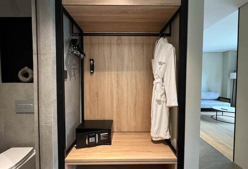 Grand Aston Puncak Hotel & Resort