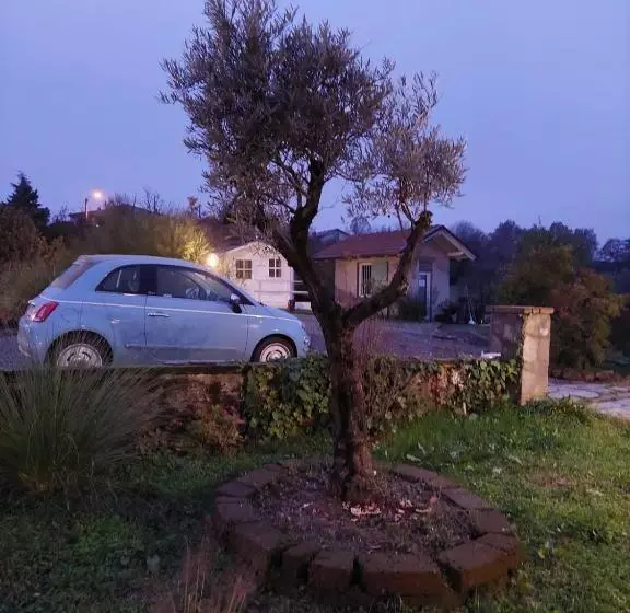 Aamiaismajoitus (B&B) La Bedolla  41 Tortona