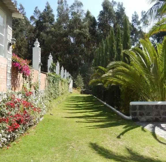 Hotelli Hostería Los Molinos De Yanayacu