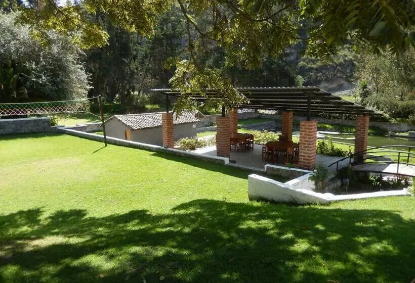 Hotelli Hostería Los Molinos De Yanayacu