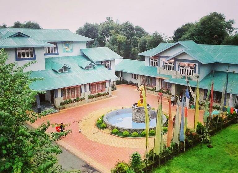 فندق Khachoe Residency