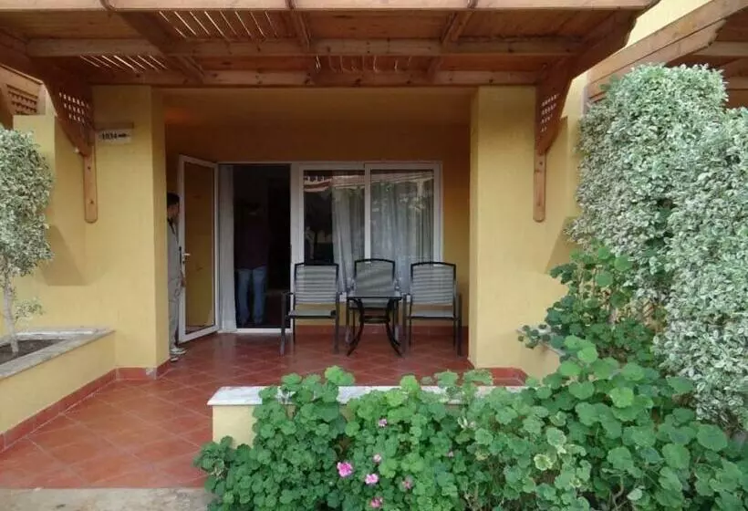 هتل Patio Suit, Porto Marina