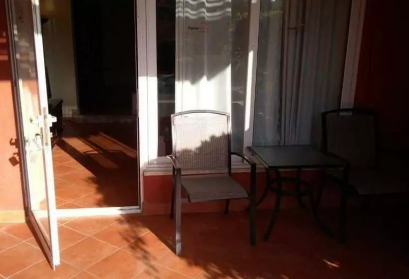 هتل Patio Suit, Porto Marina