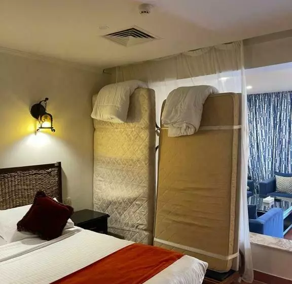 هتل Patio Suit, Porto Marina