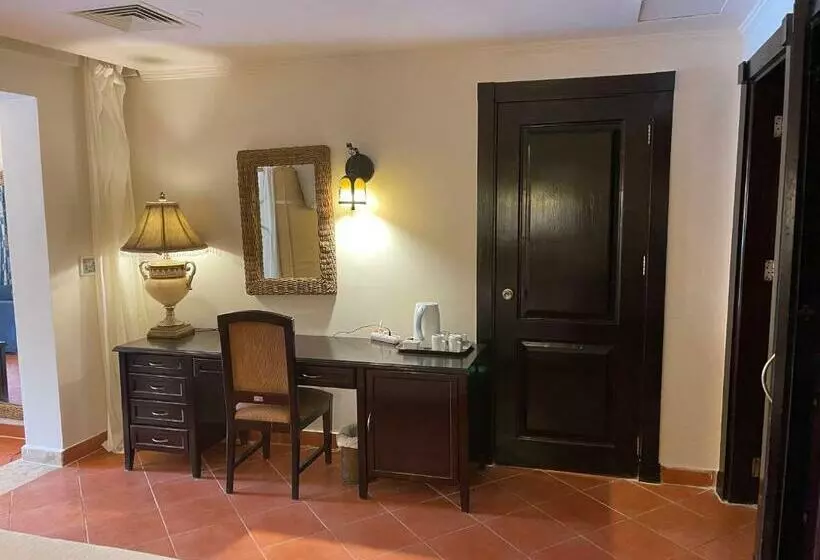 هتل Patio Suit, Porto Marina