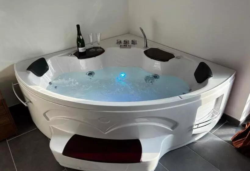 Majatalo Habitat Luxury Suites