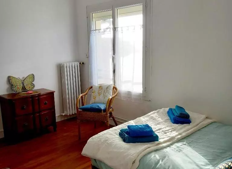 Aamiaismajoitus (B&B) Chambres D Hôtes Couleurs D Elvine