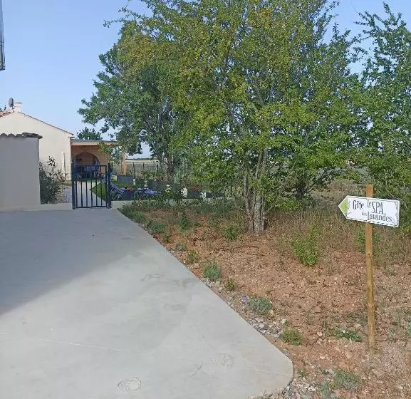 Aamiaismajoitus (B&B) Le Spa Des Lavandes