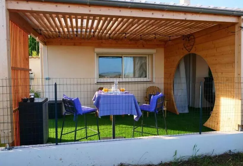 Aamiaismajoitus (B&B) Le Spa Des Lavandes